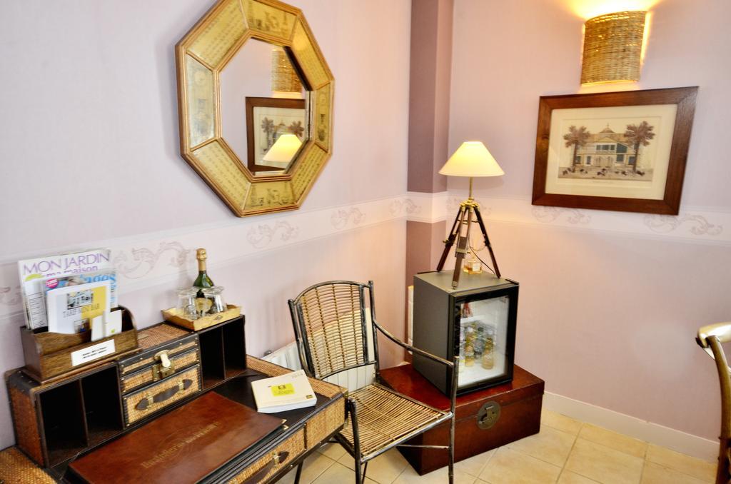Hostellerie Du Prieure Saint-Prix  Екстер'єр фото