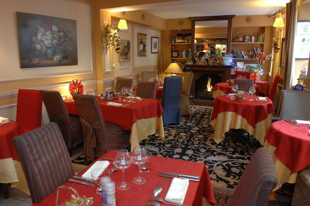 Hostellerie Du Prieure Saint-Prix  Екстер'єр фото