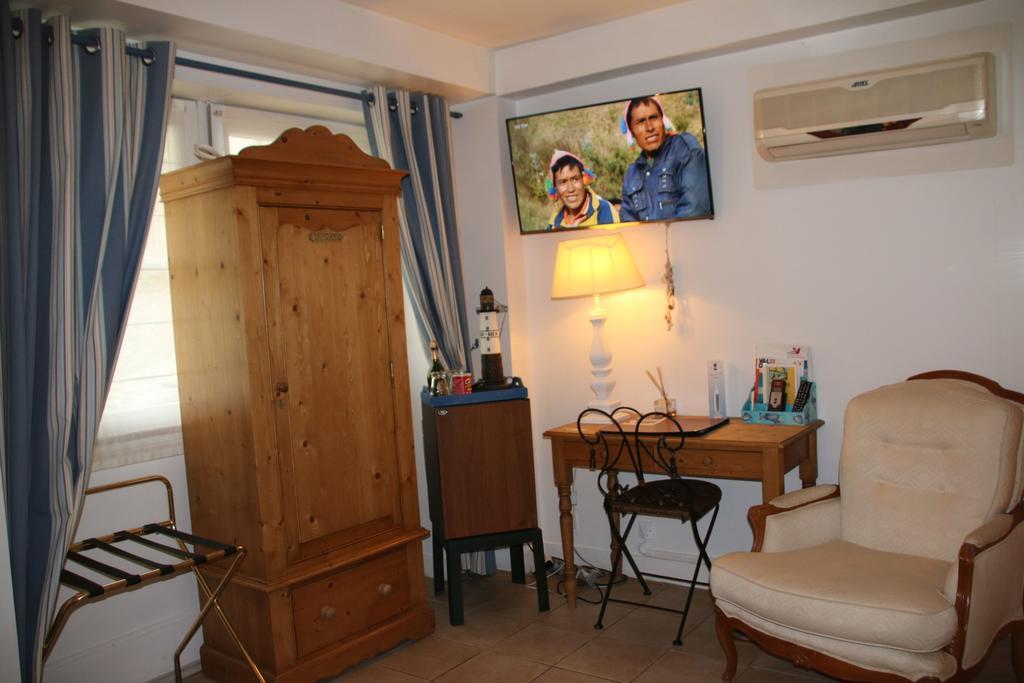 Hostellerie Du Prieure Saint-Prix  Екстер'єр фото