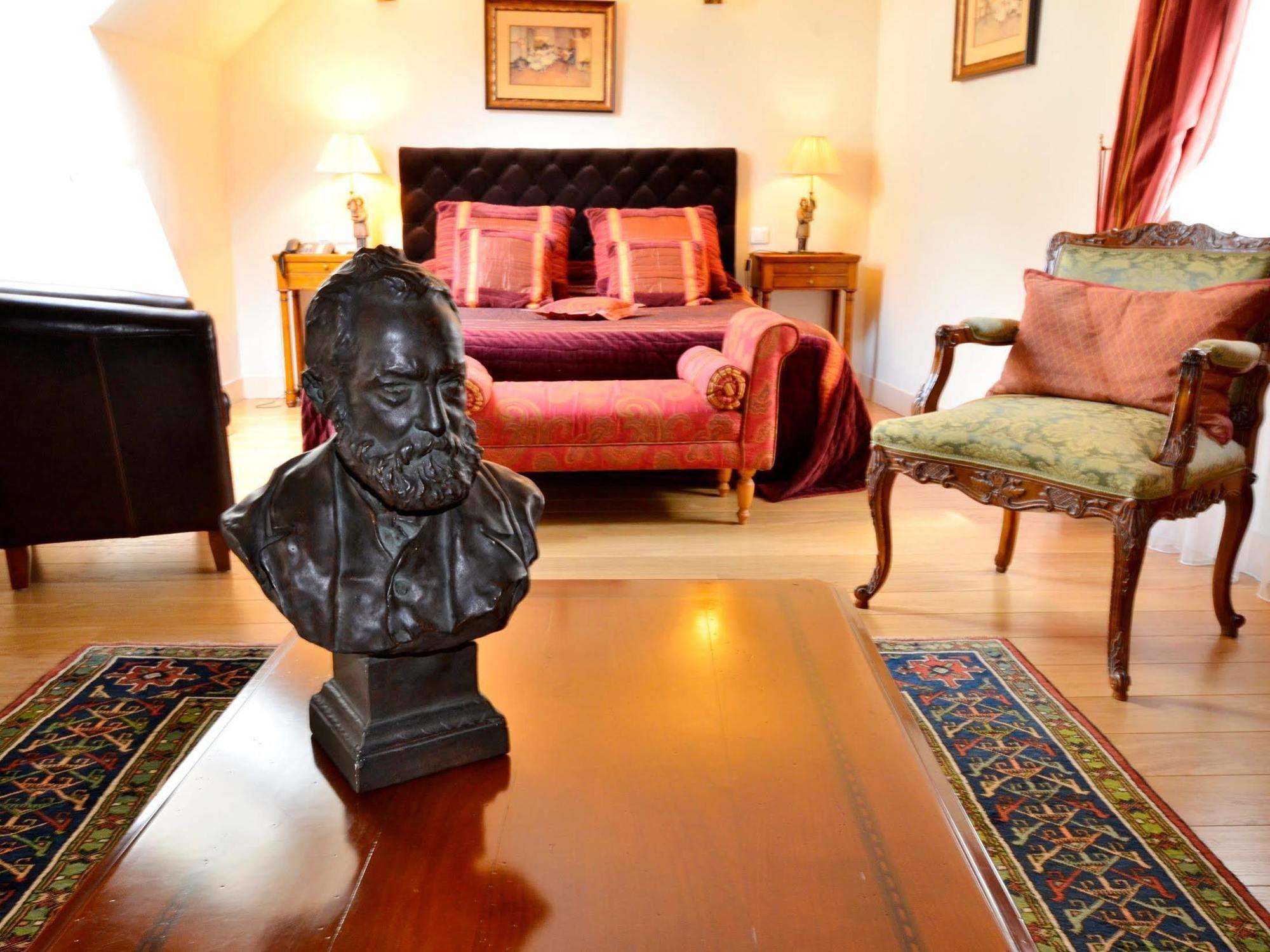 Hostellerie Du Prieure Saint-Prix  Екстер'єр фото